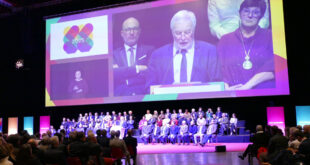 2025 / 159 PHOTOS / ALLOCUTIONS DE NATHALIE KOENDERS ET FRANCOIS REBSAMEN A L'OCCASION DES VOEUX 2025 AU ZENITH DE DIJON...