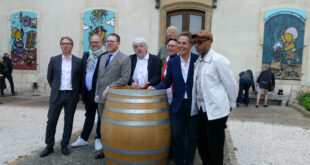 2025 / 03 VIDÉOS ET 101 PHOTOS / la découverte des Gouzous avec des interviews exclusives pour un trio hors du commun, la Karrière, l’Hôtel-Dieu des Hospices civils de Beaune et les Climats de Bourgogne...